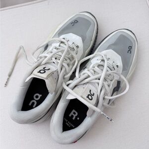 ON Roger Pro 2 Clay Court Sneakers